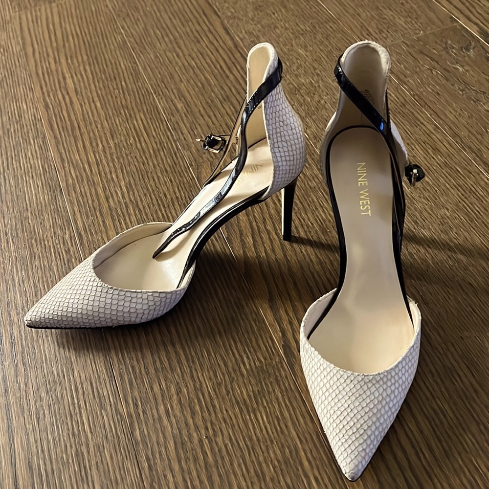 NEW Nine West Pump Size 8